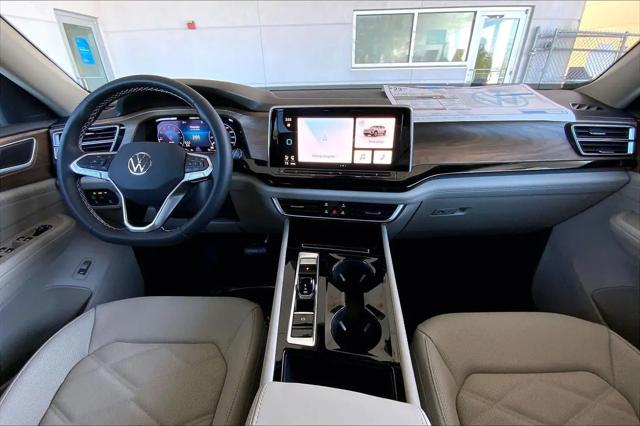 2026 Volkswagen Atlas SE with Technology