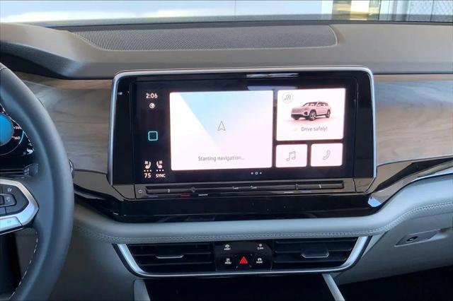 2026 Volkswagen Atlas SE with Technology