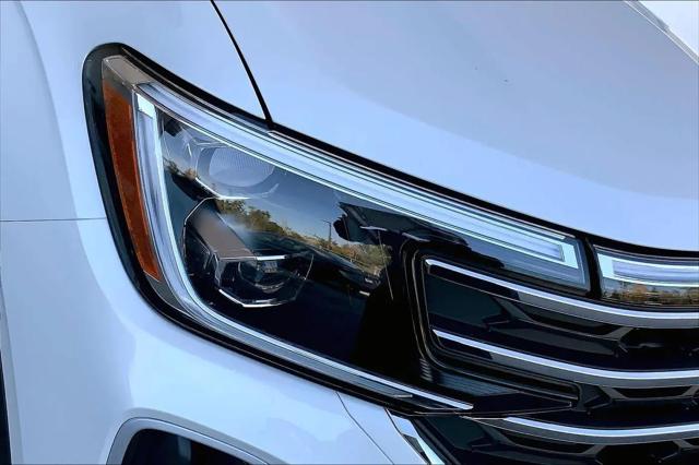 2026 Volkswagen Atlas SE with Technology