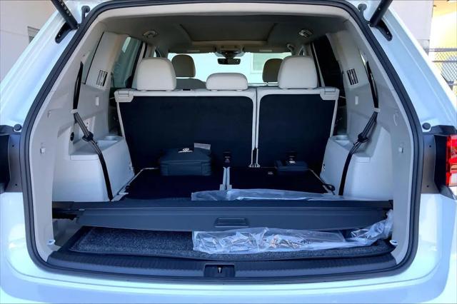 2026 Volkswagen Atlas SE with Technology