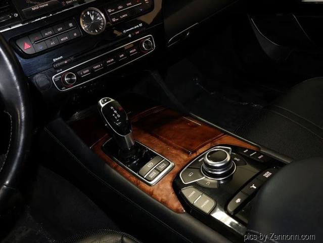 2015 Kia K900 Luxury
