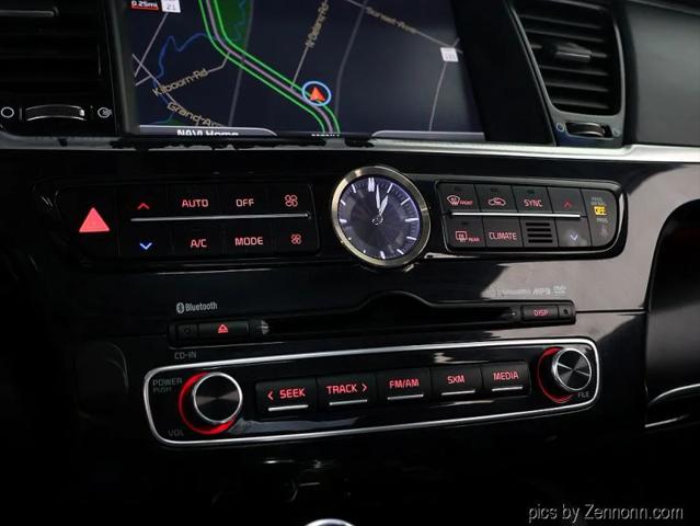 2015 Kia K900 Luxury