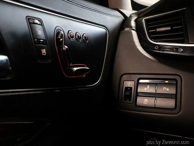 2015 Kia K900 Luxury