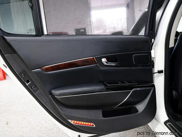 2015 Kia K900 Luxury