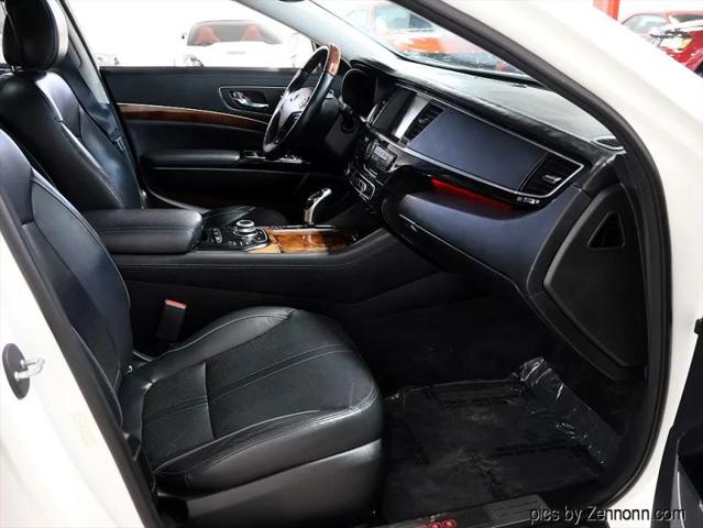2015 Kia K900 Luxury
