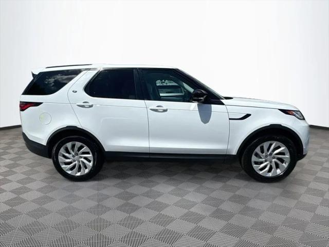 2025 Land Rover Discovery P300 S