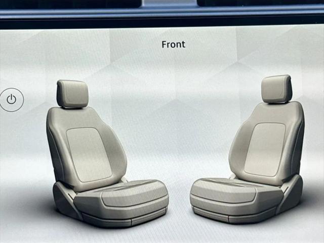 2025 Land Rover Discovery P300 S