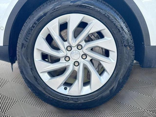 2025 Land Rover Discovery P300 S