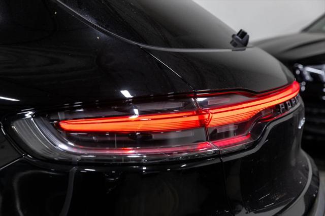 2023 Porsche Macan Base