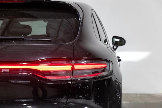 2023 Porsche Macan Base