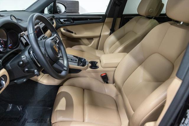 2023 Porsche Macan Base