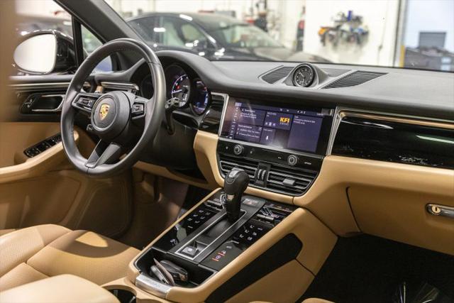2023 Porsche Macan Base