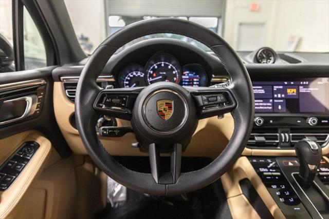 2023 Porsche Macan Base