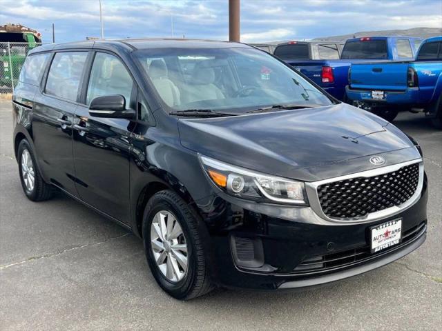 2017 Kia Sedona L
