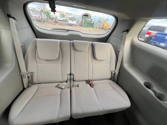 2017 Kia Sedona L