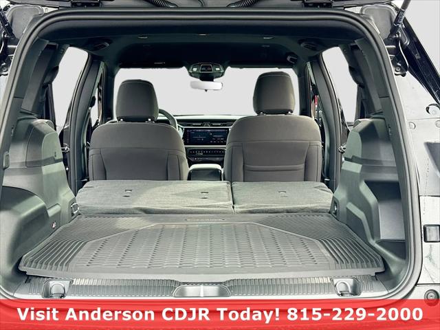 2026 Jeep Cherokee Laredo 4x4