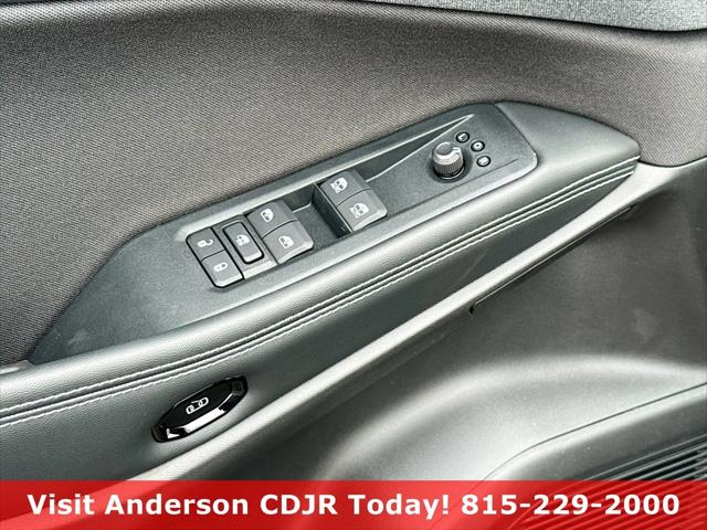 2026 Jeep Cherokee Laredo 4x4