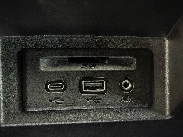 2021 GMC Sierra 1500 4WD Crew Cab Short Box Elevation