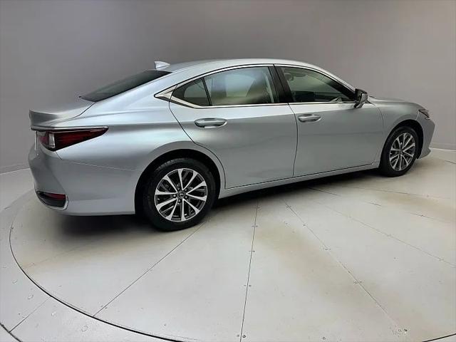 2023 Lexus ES 250 250