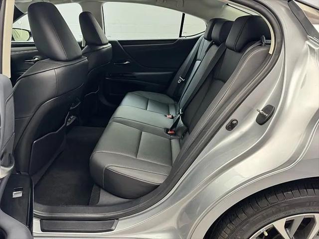 2023 Lexus ES 250 250