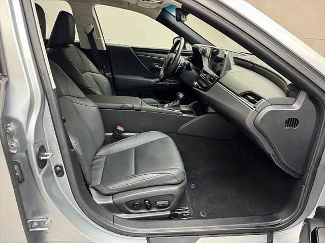 2023 Lexus ES 250 250