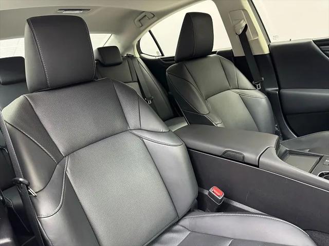 2023 Lexus ES 250 250