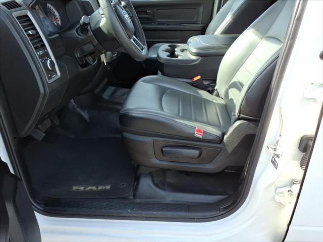 2024 Ram 1500 Classic Tradesman Crew Cab 4x4 6'4" Box