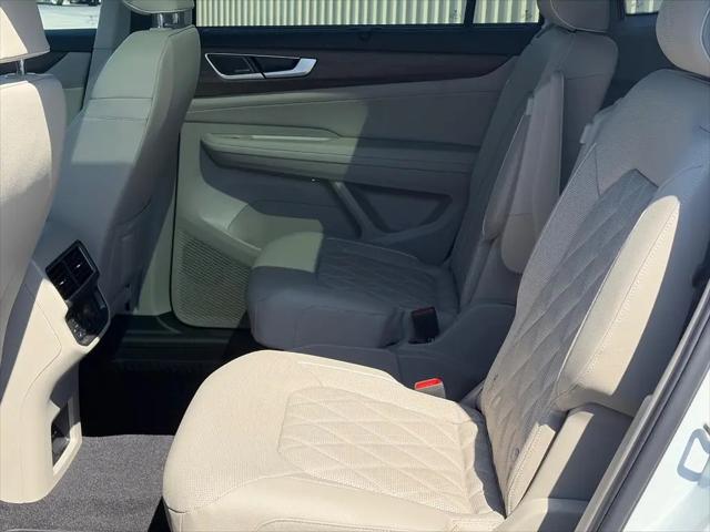 2026 Volkswagen Atlas SEL Premium R-Line