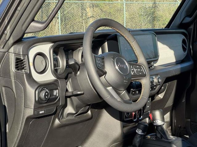 2024 Jeep Gladiator Sport S