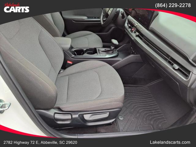 2025 Kia K4 LXS
