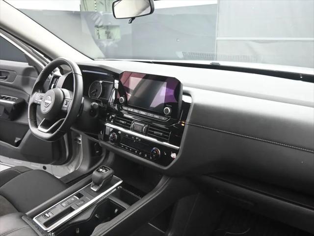2025 Nissan Pathfinder SV FWD