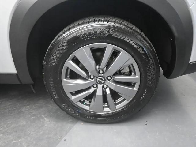 2025 Nissan Pathfinder SV FWD