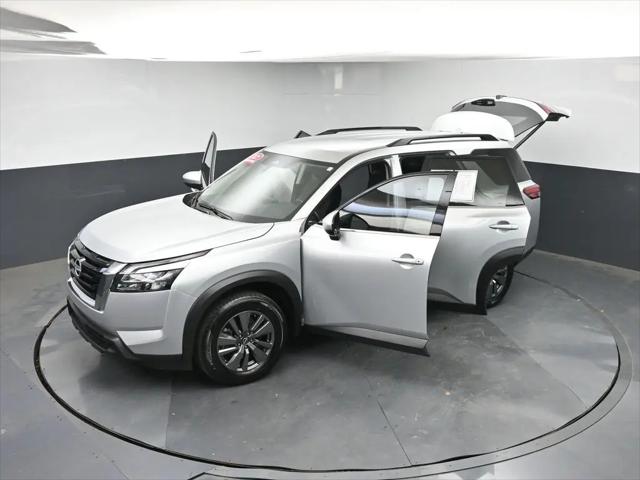 2025 Nissan Pathfinder SV FWD