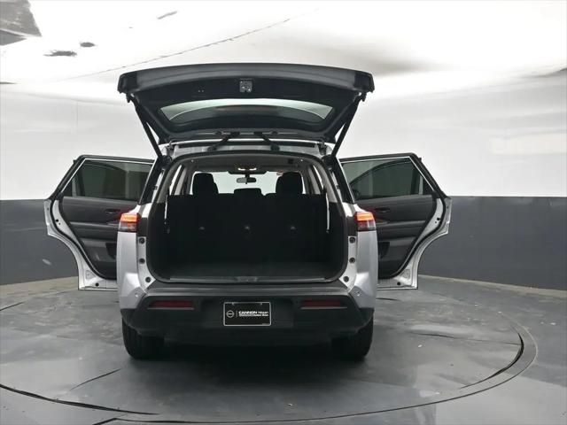 2025 Nissan Pathfinder SV FWD