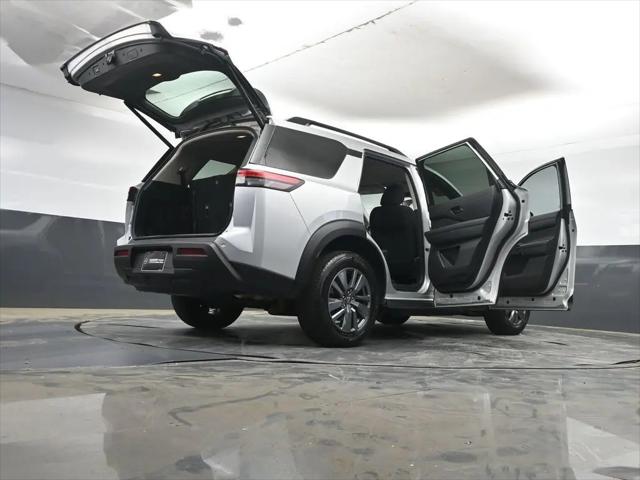 2025 Nissan Pathfinder SV FWD