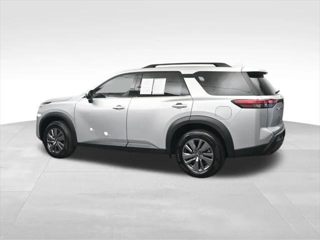 2025 Nissan Pathfinder SV FWD