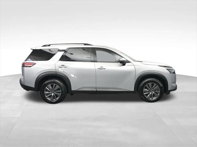 2025 Nissan Pathfinder SV FWD