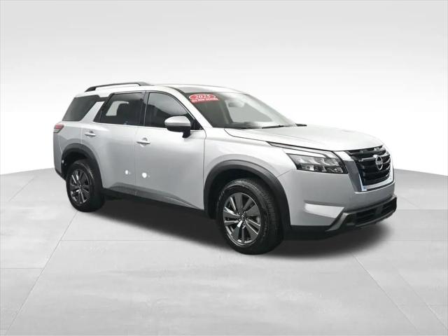 2025 Nissan Pathfinder SV FWD
