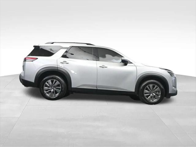 2025 Nissan Pathfinder SV FWD