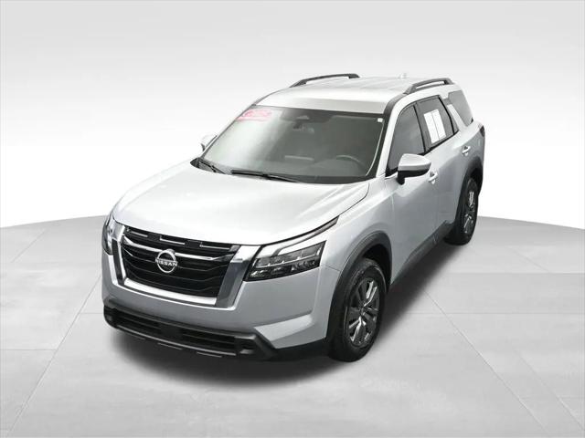 2025 Nissan Pathfinder SV FWD