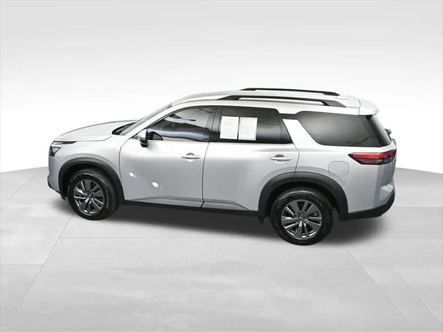 2025 Nissan Pathfinder SV FWD