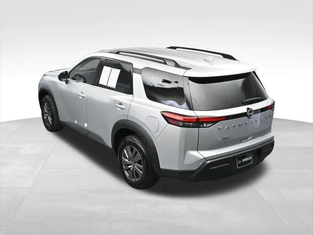 2025 Nissan Pathfinder SV FWD