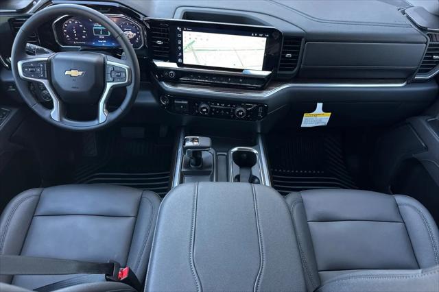 2026 Chevrolet Silverado 1500 4WD Crew Cab Standard Bed LT