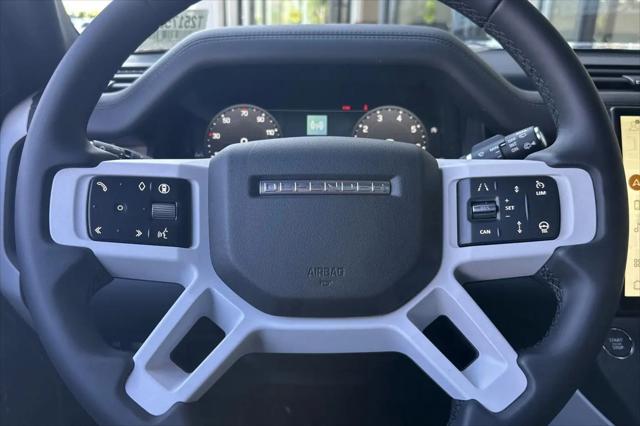 2026 Land Rover Defender P400 X-Dynamic SE