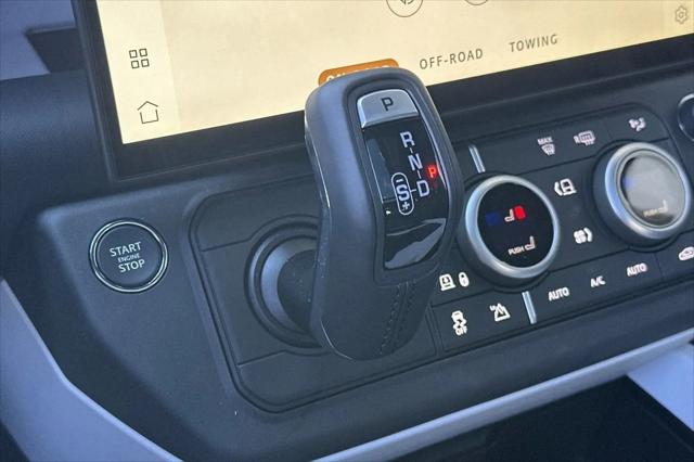 2026 Land Rover Defender P400 X-Dynamic SE