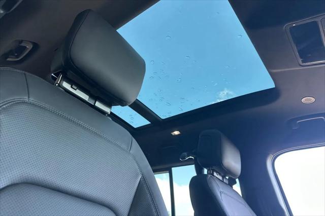 2026 Land Rover Defender P400 X-Dynamic SE