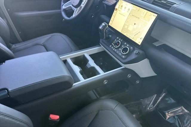 2026 Land Rover Defender P400 X-Dynamic SE