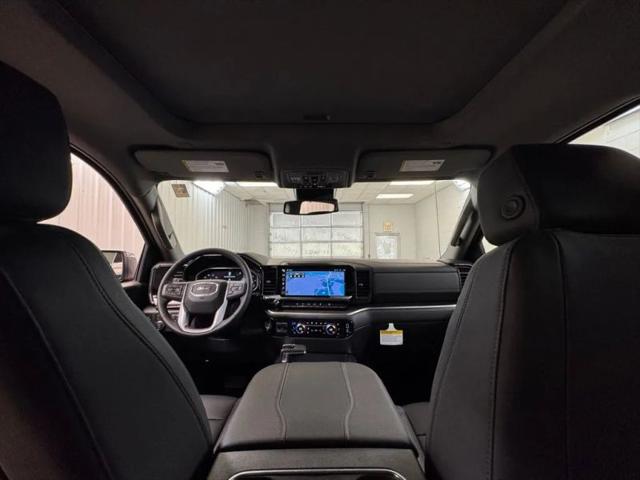 2026 GMC Sierra 1500 Crew Cab, Standard Bed, SLT, 4WD