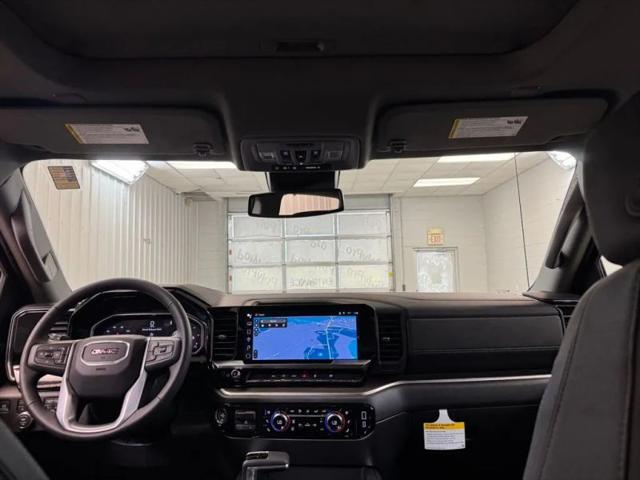 2026 GMC Sierra 1500 Crew Cab, Standard Bed, SLT, 4WD
