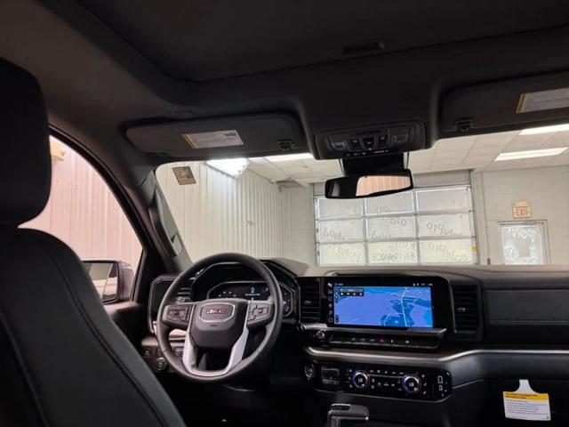 2026 GMC Sierra 1500 Crew Cab, Standard Bed, SLT, 4WD